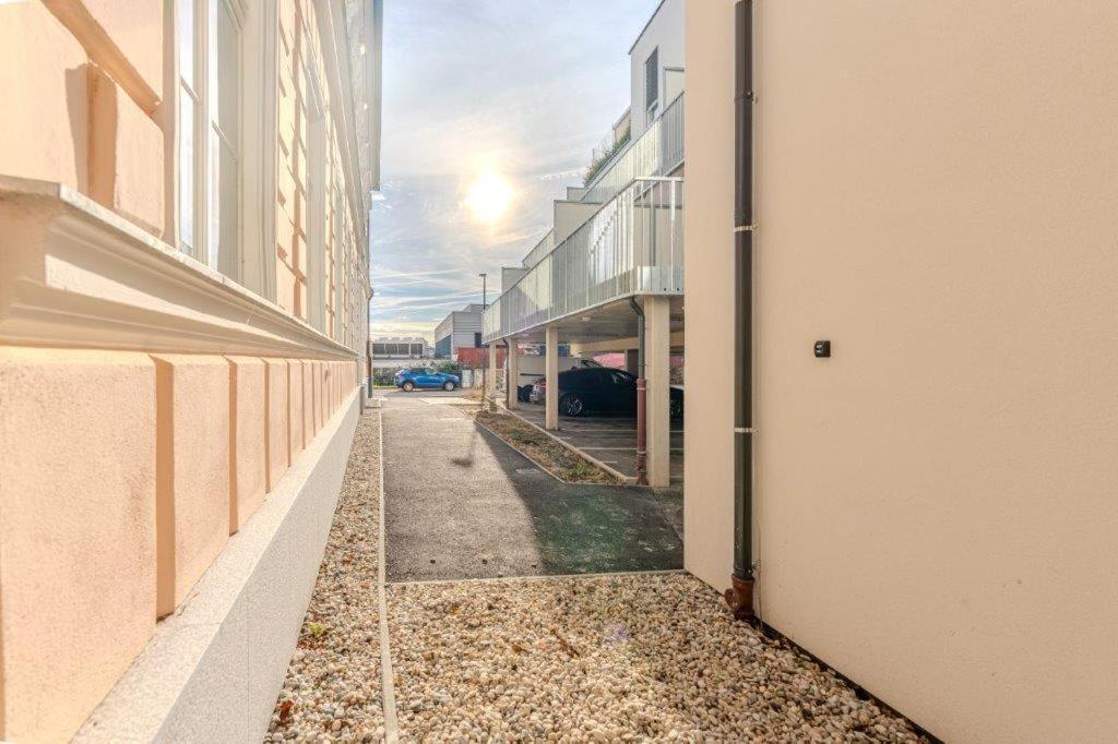 Deluxe Apartments Near The Center Krems an der Donau Exterior photo